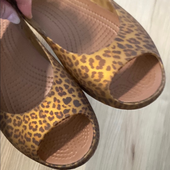 Leopard Print Peep Crocs Toe Flats - Picture 5 of 5